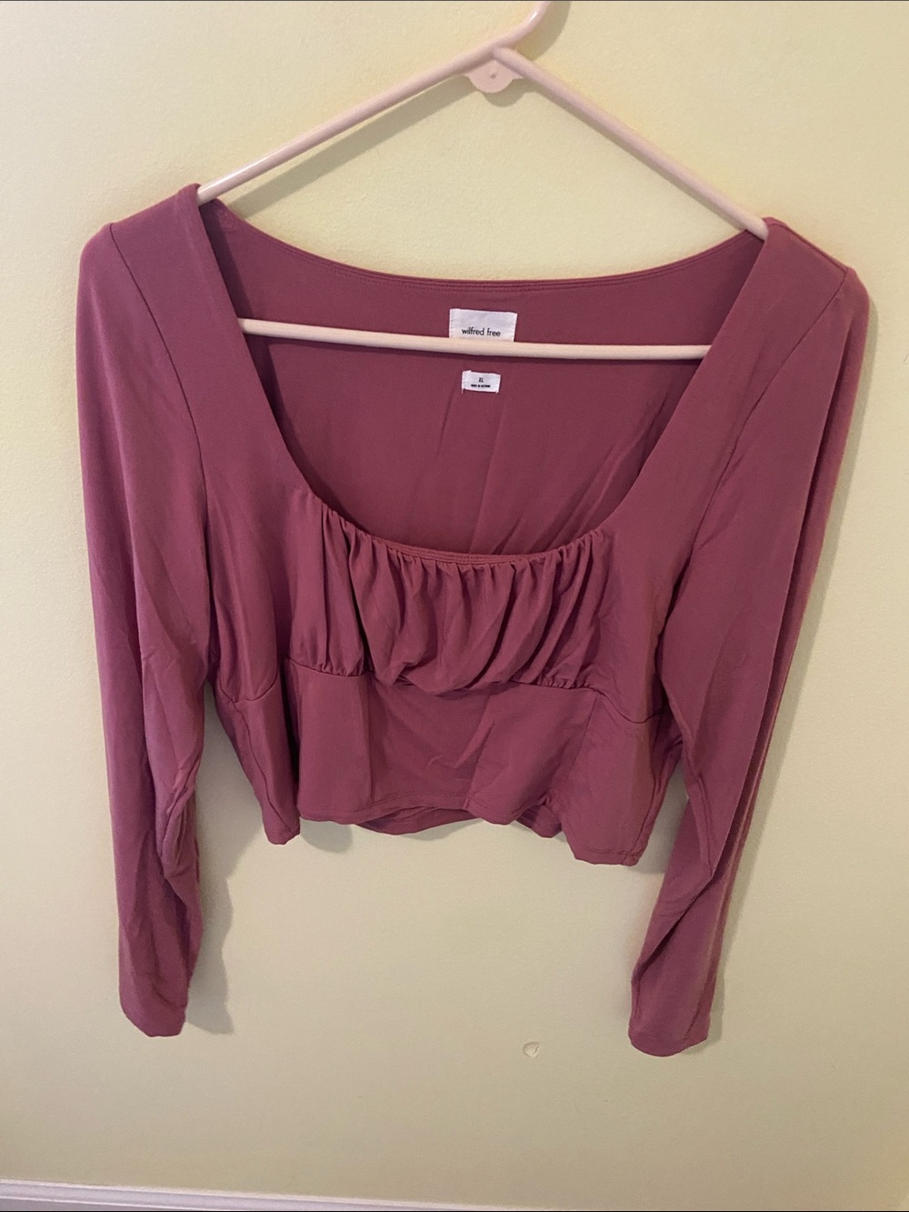 Wilfred Mauve Scoop-Neck Long Sleeve Cropped Top - Dusty Rose